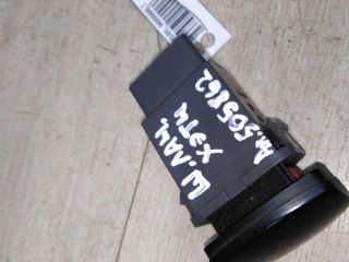 knopka-avariinoi-signalizacii-chevrolet-lacetti-xetcbek-art-78105