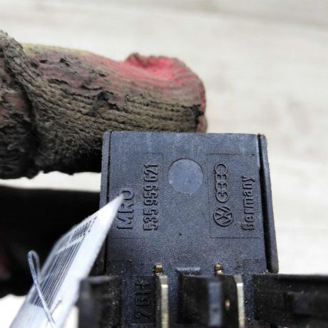 knopka-podogreva-stekla-volkswagen-passat-b3-art-78258-big-2