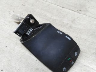 perekliucatel-podrulevoi-upravleniia-magnitoloi-renault-fluence-i-restailing-art-78539