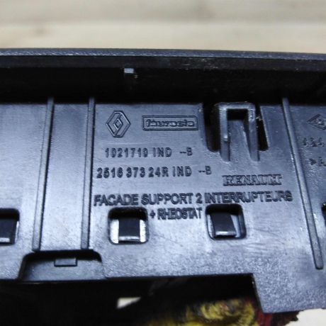 korrektor-far-renault-fluence-i-restailing-art-78676-big-3