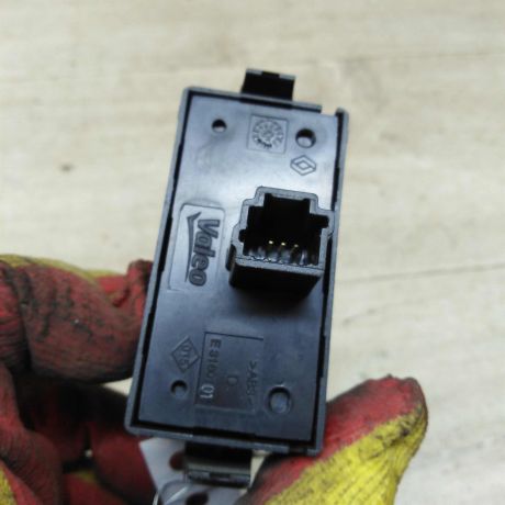 knopka-avariinoi-signalizacii-renault-fluence-i-restailing-art-78733-big-3