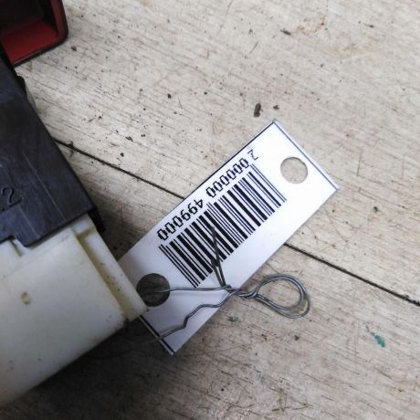 knopka-avariinoi-signalizacii-mitsubishi-lancer-9-art-78789-big-1