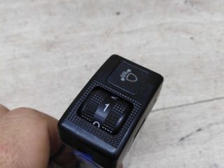 knopka-korrektora-far-mazda-323-art-79377