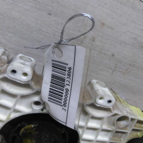 podrulevoi-perekliucatel-v-sbore-hyundai-elantra-iii-xd-sedan-art-80276-big-2