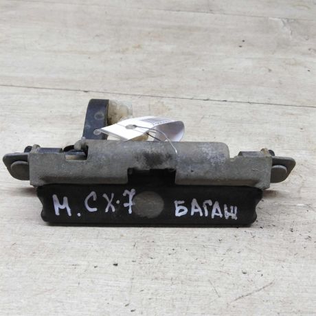 knopka-zamka-bagaznika-mikrik-mazda-cx-7-i-art-80538-big-3