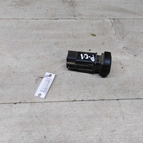knopka-avariinaia-ostanovki-renault-sandero-i-art-81521-big-3