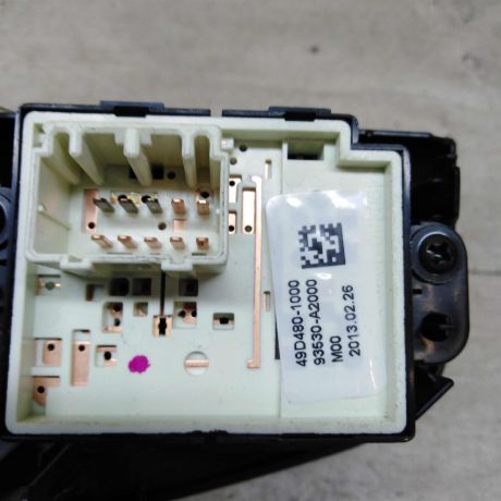 perekliucatel-regulirovki-zerkal-kia-ceed-ii-art-81633-big-2