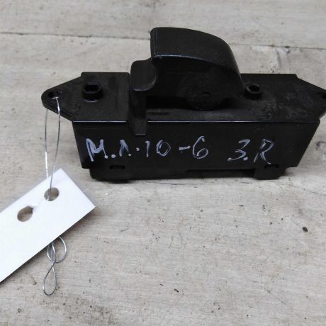 knopka-steklopodieemnika-zadniaia-mitsubishi-lancer-x-art-82216-big-0