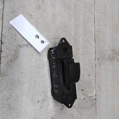 knopka-steklopodieemnika-zadniaia-mitsubishi-lancer-x-art-82216-big-1