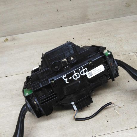 podrulevoi-perekliucatel-sveta-v-sbore-ford-focus-3-art-82408-big-9