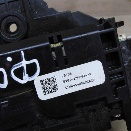 podrulevoi-perekliucatel-sveta-v-sbore-ford-focus-3-art-82408-big-6