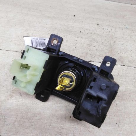 knopka-obogreva-sidenii-blok-ford-focus-3-art-82514-big-4