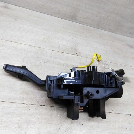 podrulevoi-perekliucatel-v-sbore-ford-focus-2-art-82614-big-6