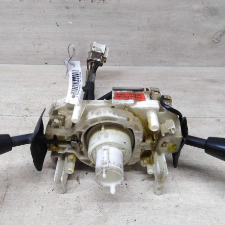 podrulevoi-perekliucatel-v-sbore-kia-rio-i-restailing-art-82832-big-5