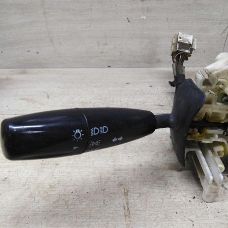 podrulevoi-perekliucatel-v-sbore-kia-rio-i-restailing-art-82832-big-3