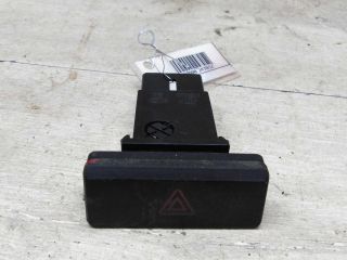 knopka-avariinoi-signalizacii-kia-rio-i-restailing-art-83152