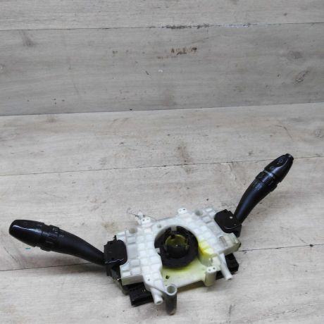 podrulevoi-perekliucatel-v-sbore-hyundai-sonata-4-ef-bu-art-83216-big-0