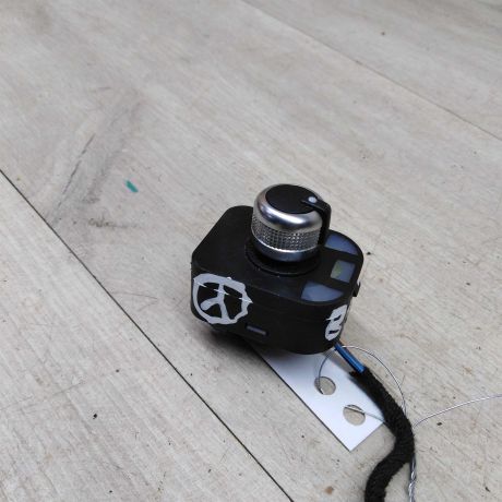 perekliucatel-regulirovki-zerkal-audi-a6-c6-art-83488-big-1