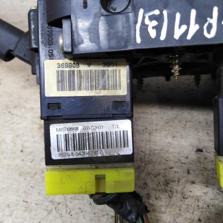 podrulevoi-perekliucatel-v-sbore-nissan-primera-p11-art-83932-big-4