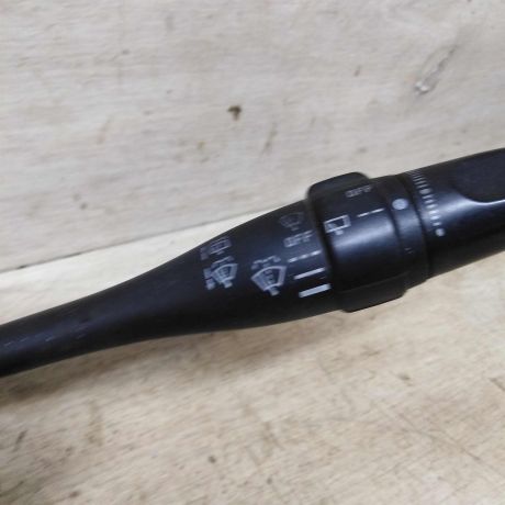 podrulevoi-perekliucatel-v-sbore-nissan-primera-p11-art-83932-big-2