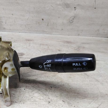 podrulevoi-perekliucatel-v-sbore-kia-spectra-ii-art-84489-big-3