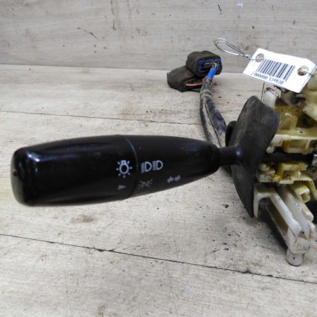 podrulevoi-perekliucatel-v-sbore-kia-spectra-ii-art-84489-big-1