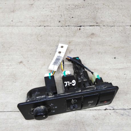 perekliucatel-regulirovki-zerkal-korrektor-far-geely-lc-panda-cross-art-85468-big-4