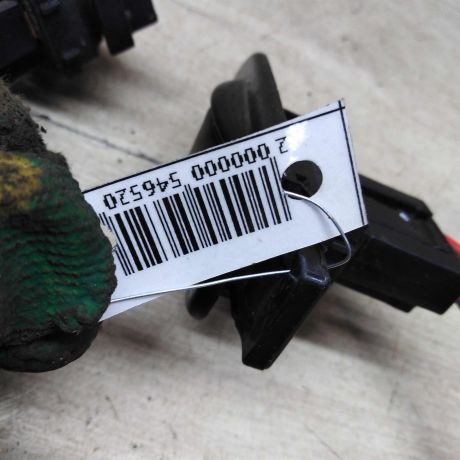 knopka-steklopodieemnika-geely-lc-panda-cross-art-85516-big-1