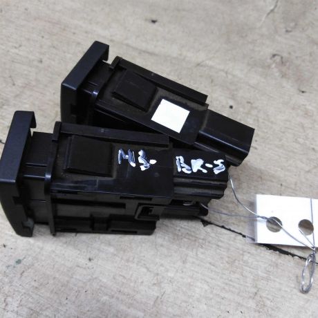 knopki-obogreva-sidenii-mazda-3-bk-art-85567-big-3