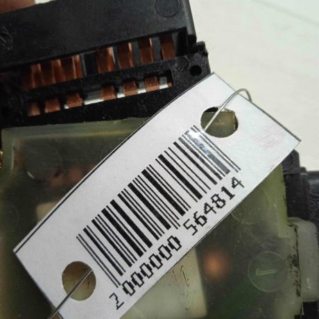 perekliucatel-dvornikov-hyundai-matrix-art-87046-big-4