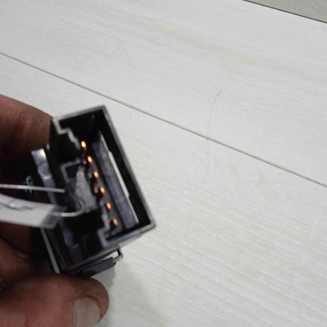 knopka-obogreva-stekla-hyundai-matrix-art-87065-big-2