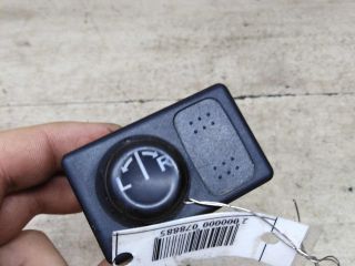 perekliucatel-regulirovki-zerkal-nissan-primera-p12-art-87178