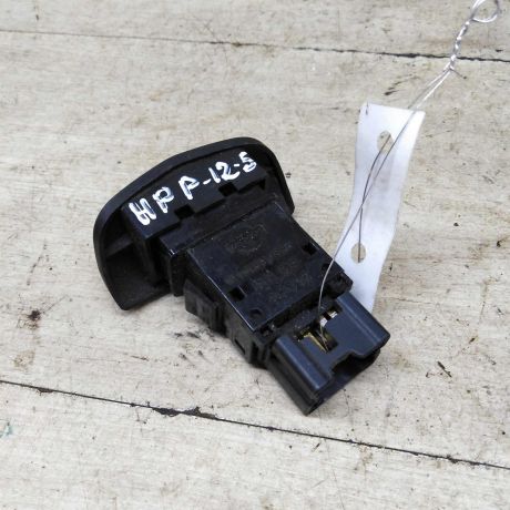 knopka-avariinoi-signalizacii-nissan-primera-p12-art-87437-big-3