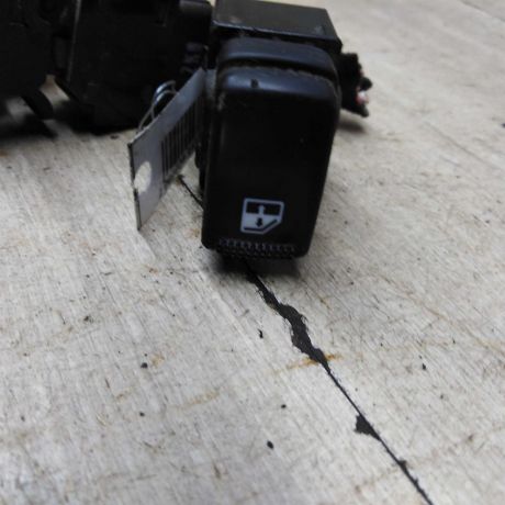 knopka-steklopodieemnika-kia-carens-i-rs-art-87736-big-3