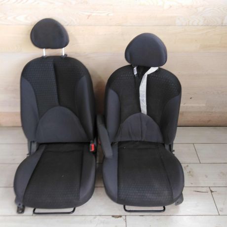 sidene-perednee-kia-rio-ii-art-88043-big-1