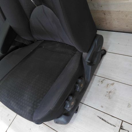 sidene-perednee-kia-rio-ii-art-88043-big-3