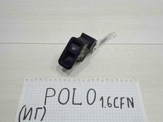 knopka-steklopodieemnika-peredniaia-pravaia-volkswagen-polo-5-art-88260