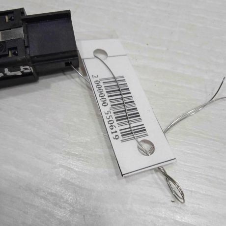 knopka-avariinoi-signalizacii-volkswagen-polo-5-art-88315-big-1