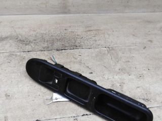 knopka-steklopodieemnika-peredniaia-pravaia-peugeot-307-art-88348