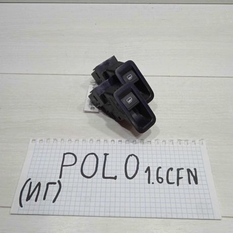 knopka-steklopodieemnika-zadniaia-volkswagen-polo-5-art-88398-big-0