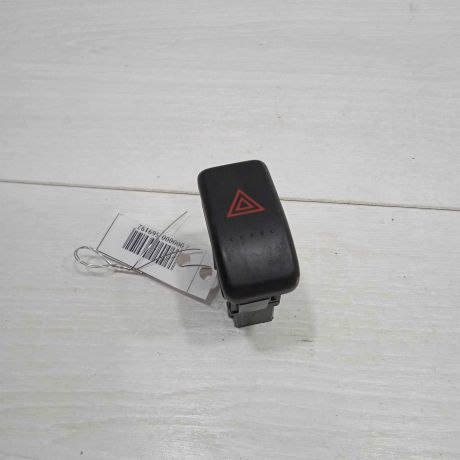 knopka-avariinoi-signalizacii-honda-cr-v-ii-art-88430-big-0