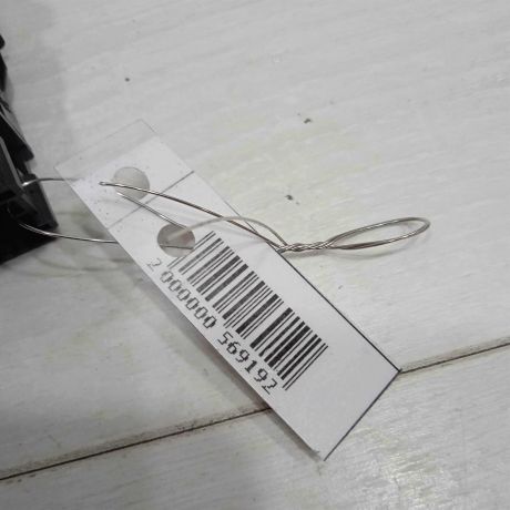 knopka-avariinoi-signalizacii-honda-cr-v-ii-art-88430-big-2
