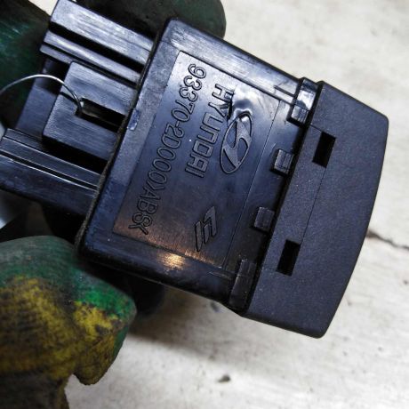 knopka-korrektora-far-hyundai-elantra-iii-art-89476-big-1