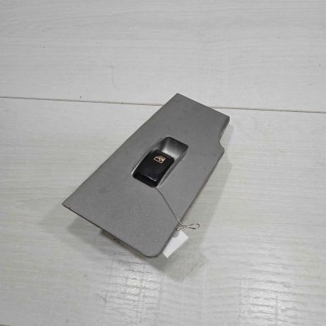 knopka-steklopodieemnika-zadniaia-levaia-geely-ck-otaka-i-art-89735-big-0