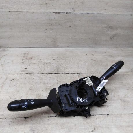 podrulevoi-perekliucatel-v-sbore-renault-logan-i-lada-largus-art-89999-big-0