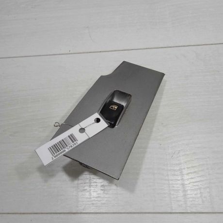 knopka-steklopodieemnika-zadniaia-pravaia-geely-ck-otaka-i-art-90079-big-0