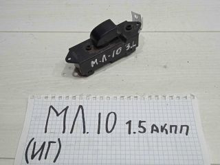 knopka-steklopodieemnika-zadniaia-levaia-mitsubishi-lancer-x-art-90400