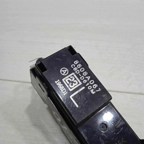 knopka-steklopodieemnika-zadniaia-levaia-mitsubishi-lancer-x-art-90400-big-2