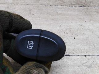knopka-podogreva-stekla-renault-scenic-i-art-90873