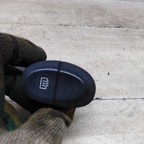 knopka-podogreva-stekla-renault-scenic-i-art-90873-big-0